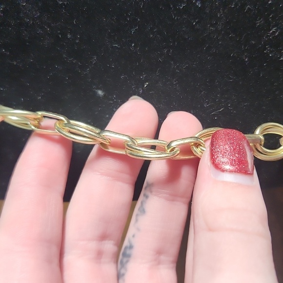Golden Chain Necklace - Picture 3 of 3